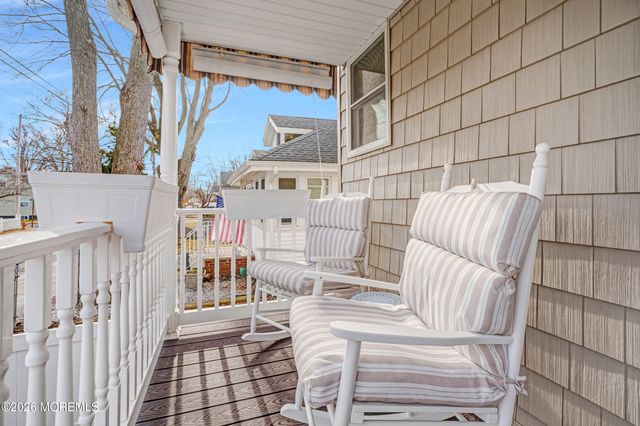 35 Bay Avenue, North Middletown, NJ 07748