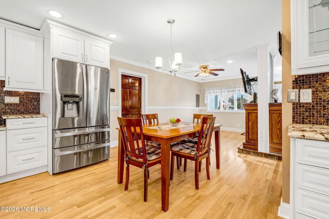 35 Bay Avenue, North Middletown, NJ 07748