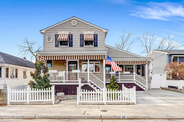 35 Bay Avenue, North Middletown, NJ 07748