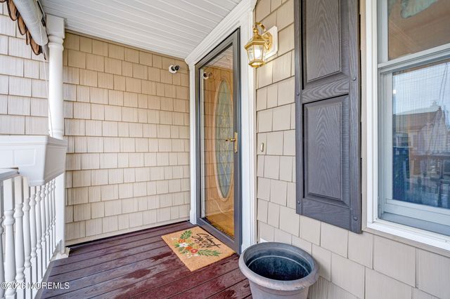 35 Bay Avenue, North Middletown, NJ 07748