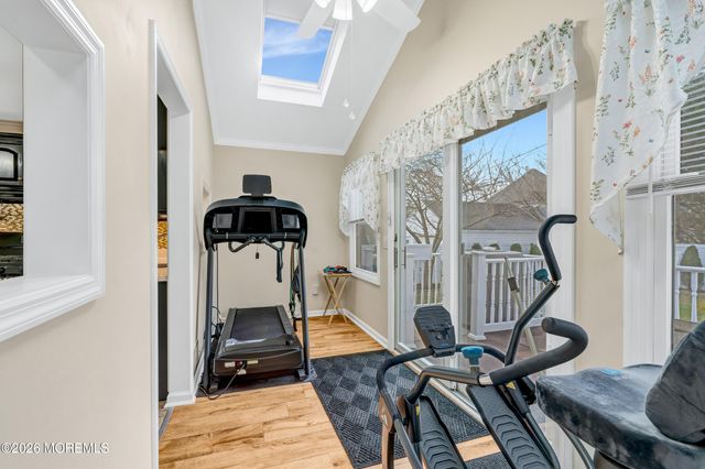 35 Bay Avenue, North Middletown, NJ 07748