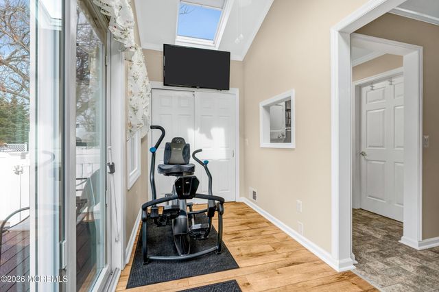 35 Bay Avenue, North Middletown, NJ 07748