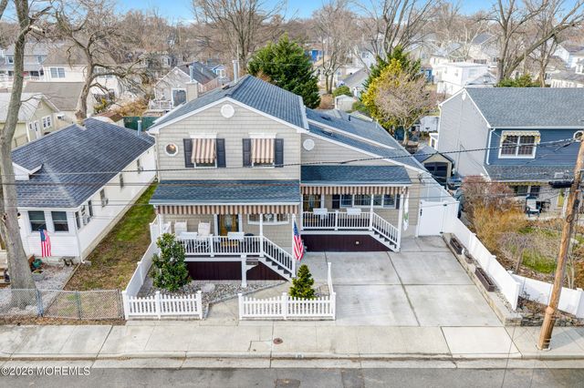 35 Bay Avenue, North Middletown, NJ 07748