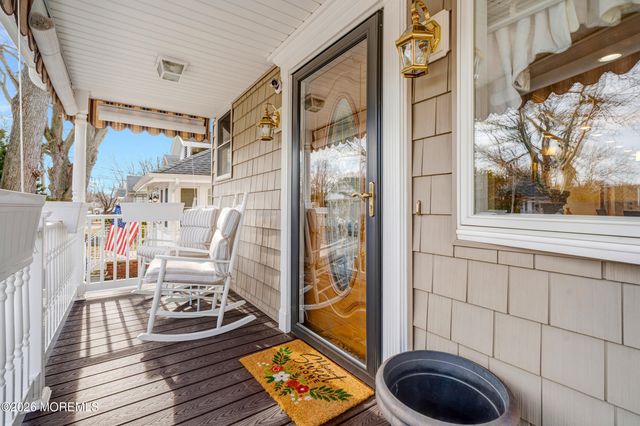 35 Bay Avenue, North Middletown, NJ 07748