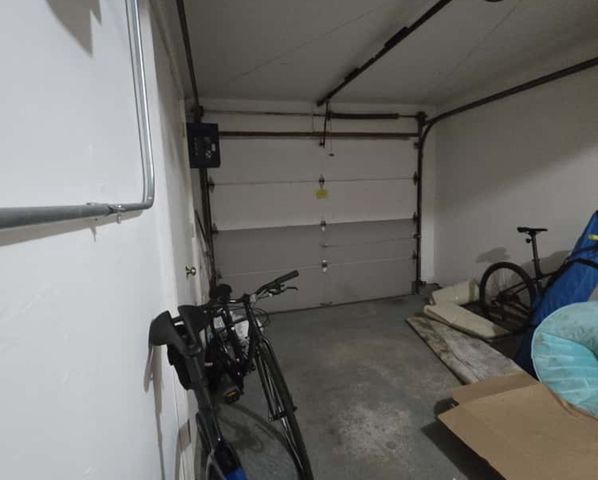 216 WHITEWOOD Drive, Streamwood, IL 60107