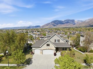 2045 E ROCKLIN DR, Sandy, UT 84092