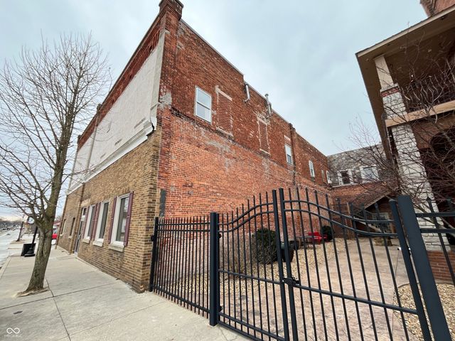 112 S Harrison Street, Alexandria, IN 46001
