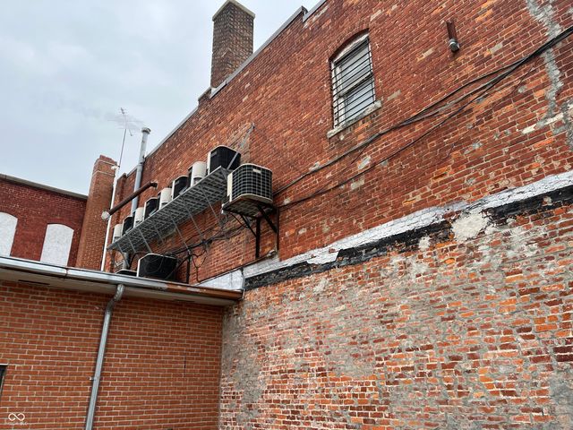 112 S Harrison Street, Alexandria, IN 46001
