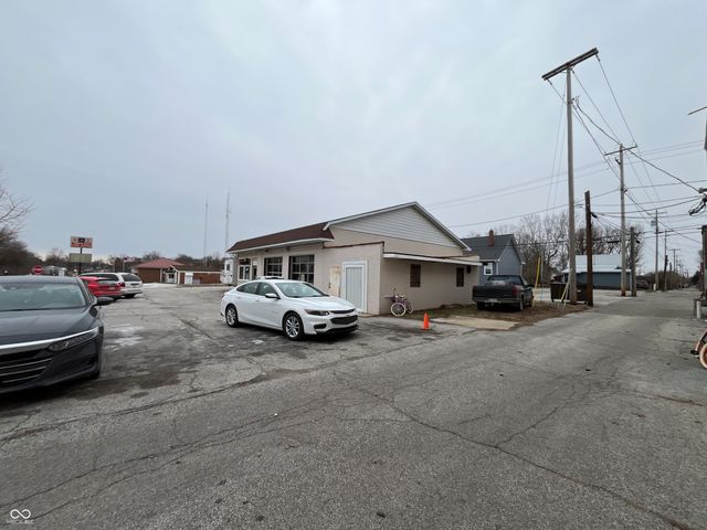 112 S Harrison Street, Alexandria, IN 46001