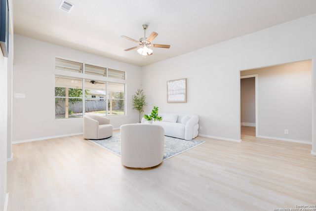 6106 Lauras Farm, San Antonio, TX 78244