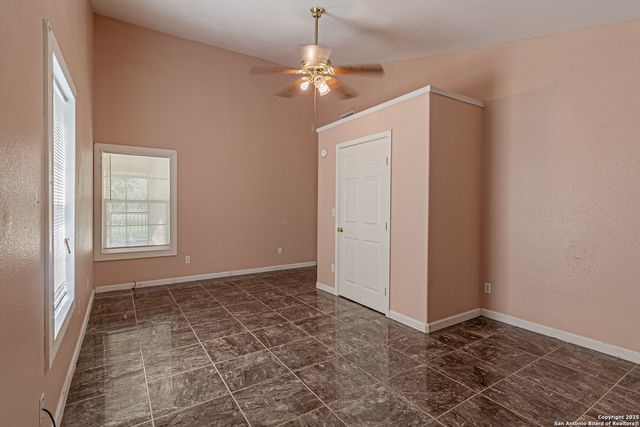 180 Brandon Way, Poteet, TX 78065