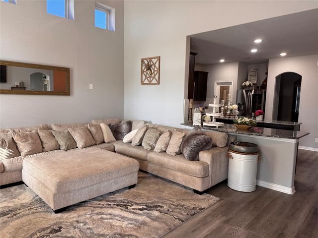 209 Meadow Ridge Way, Clute, TX 77531