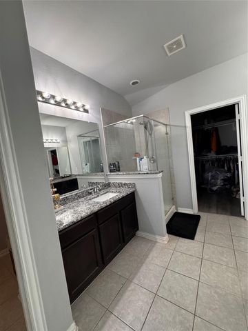 209 Meadow Ridge Way, Clute, TX 77531