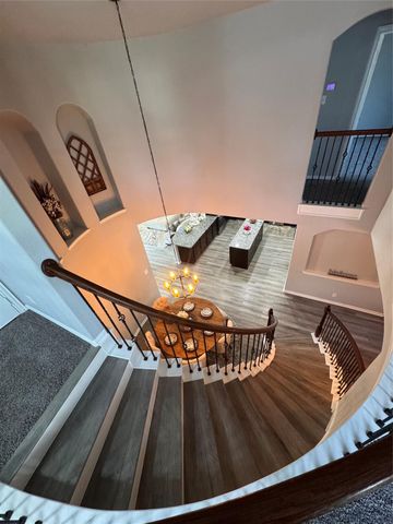 209 Meadow Ridge Way, Clute, TX 77531