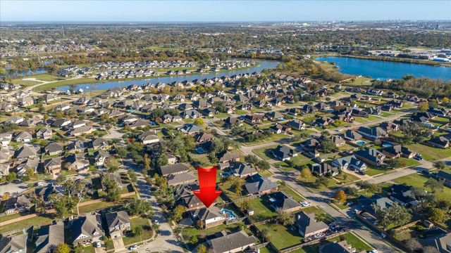 209 Meadow Ridge Way, Clute, TX 77531