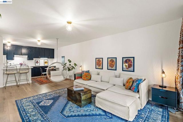 955 Shorepoint Ct 100, Alameda, CA 94501