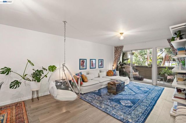 955 Shorepoint Ct 100, Alameda, CA 94501