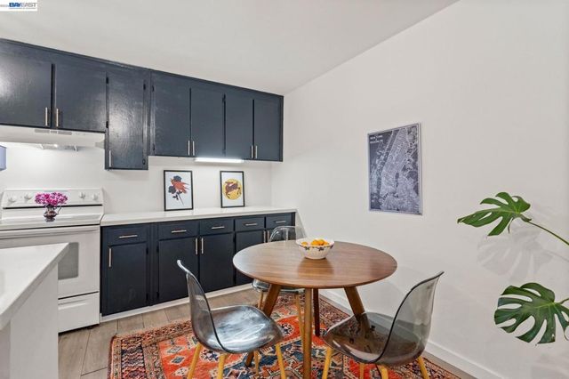 955 Shorepoint Ct 100, Alameda, CA 94501