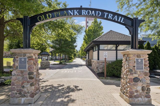 10187 Frankfort Main, Frankfort, IL 60423