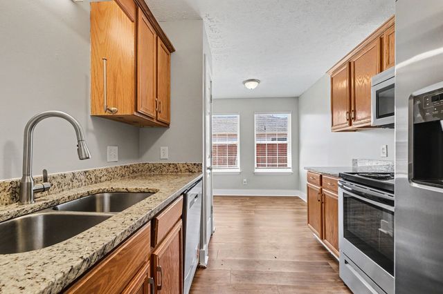 716 Judge Mason Way, La Vergne, TN 37086