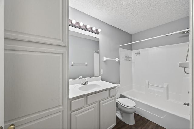 862 Coon Rapids Boulevard Extension NW, Coon Rapids, MN 55433