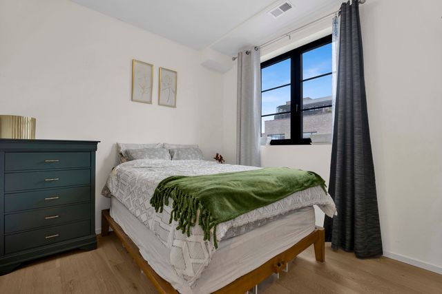 522 N Western Avenue 303, Chicago, IL 60612
