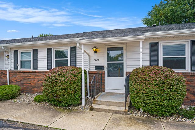 7425 Boulder Bluff 112, Georgetown Twp, MI 49428