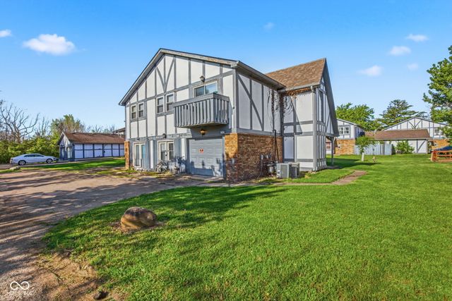 9884 Royce Drive, Indianapolis, IN 46235