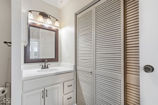 9884 Royce Drive, Indianapolis, IN 46235