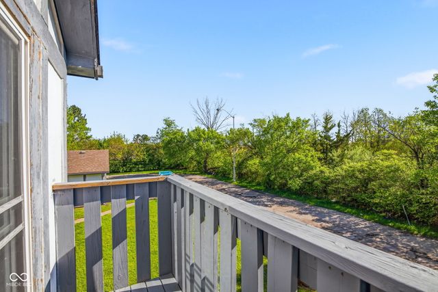 9884 Royce Drive, Indianapolis, IN 46235