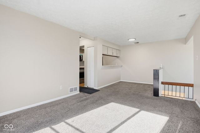 9884 Royce Drive, Indianapolis, IN 46235
