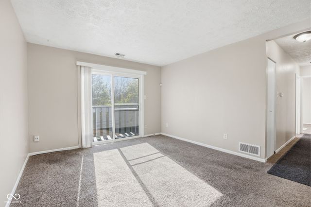 9884 Royce Drive, Indianapolis, IN 46235