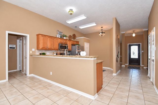 827 N Wellsford Drive, Pearland, TX 77584