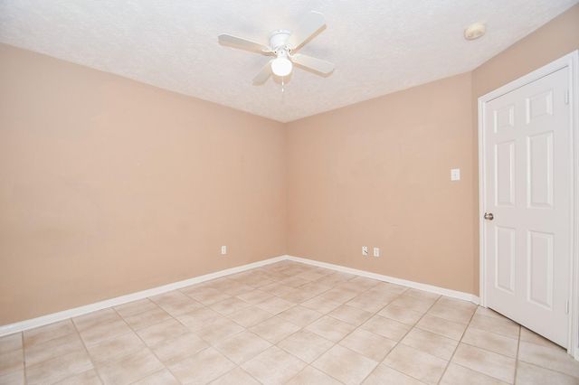 827 N Wellsford Drive, Pearland, TX 77584