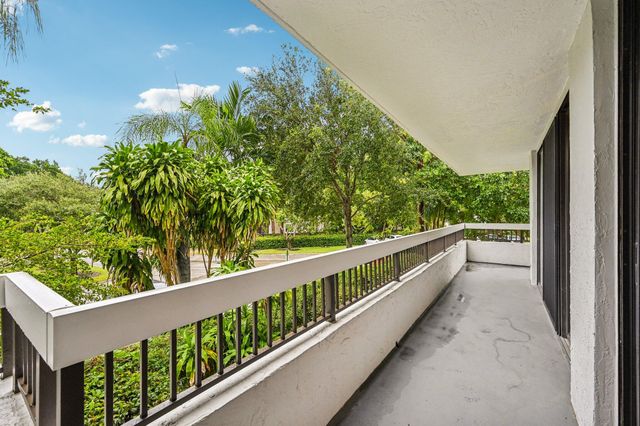 23200 Camino Del Mar 201, Boca Raton, FL 33433