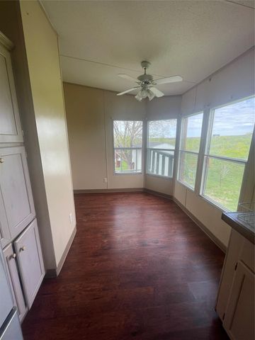 120 Roots RD, Martindale, TX 78655