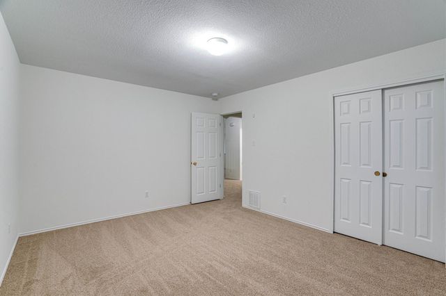 3869 Willie Mays LN, Round Rock, TX 78665