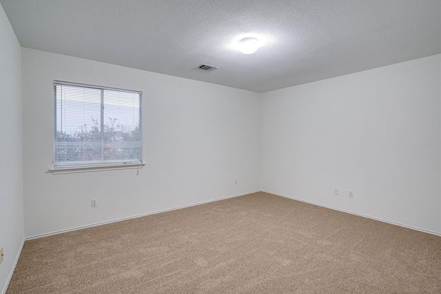 3869 Willie Mays LN, Round Rock, TX 78665