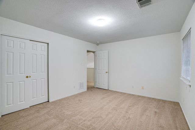 3869 Willie Mays LN, Round Rock, TX 78665