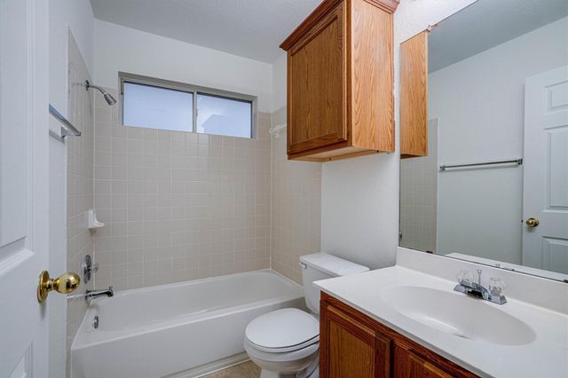 3869 Willie Mays LN, Round Rock, TX 78665