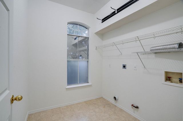 3869 Willie Mays LN, Round Rock, TX 78665