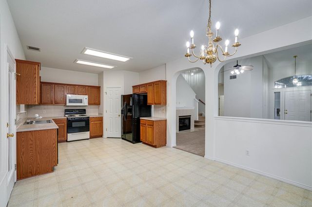 3869 Willie Mays LN, Round Rock, TX 78665