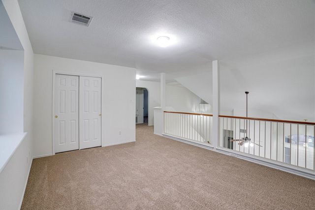 3869 Willie Mays LN, Round Rock, TX 78665