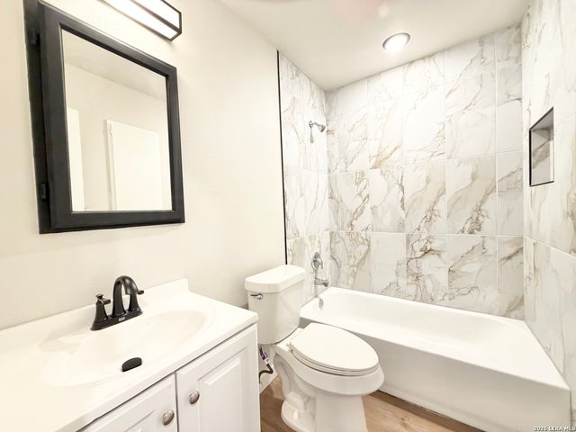 3434 Stoney Dawn, San Antonio, TX 78247