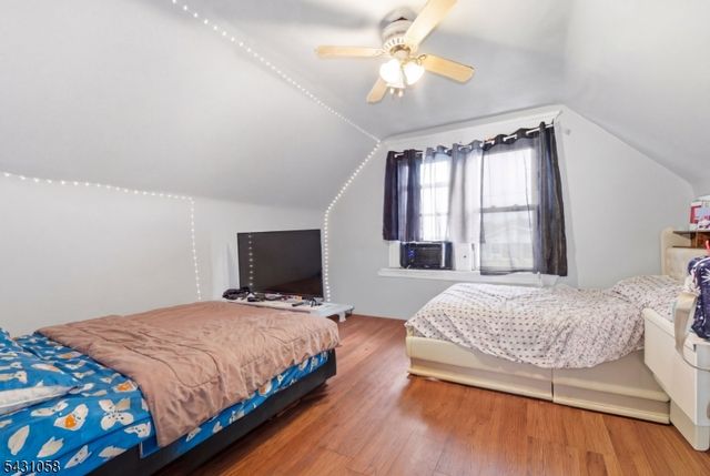 24 Elizabeth St, Paterson City, NJ 07503
