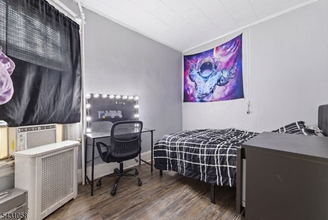 24 Elizabeth St, Paterson City, NJ 07503