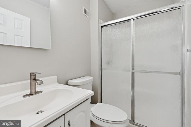 5109 INLET DR, Bensalem, PA 19020