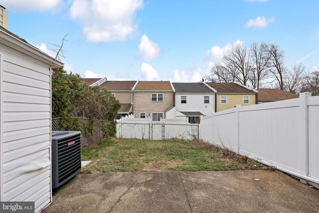 5109 INLET DR, Bensalem, PA 19020