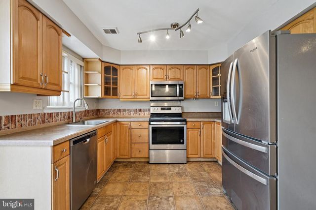 5109 INLET DR, Bensalem, PA 19020