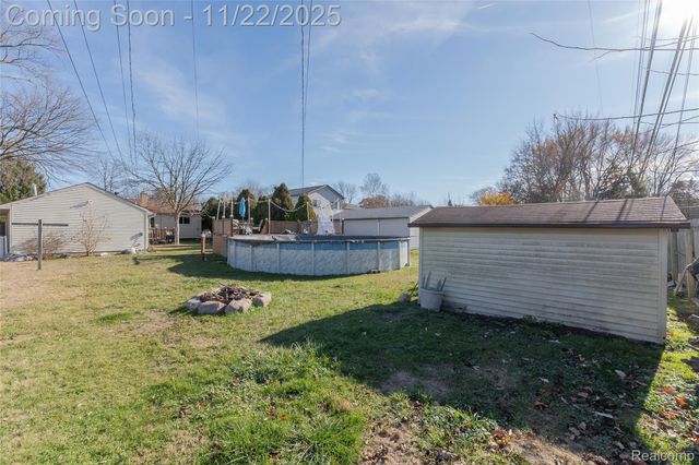 38815 Albert Boulevard, Clinton Charter Township, MI 48036